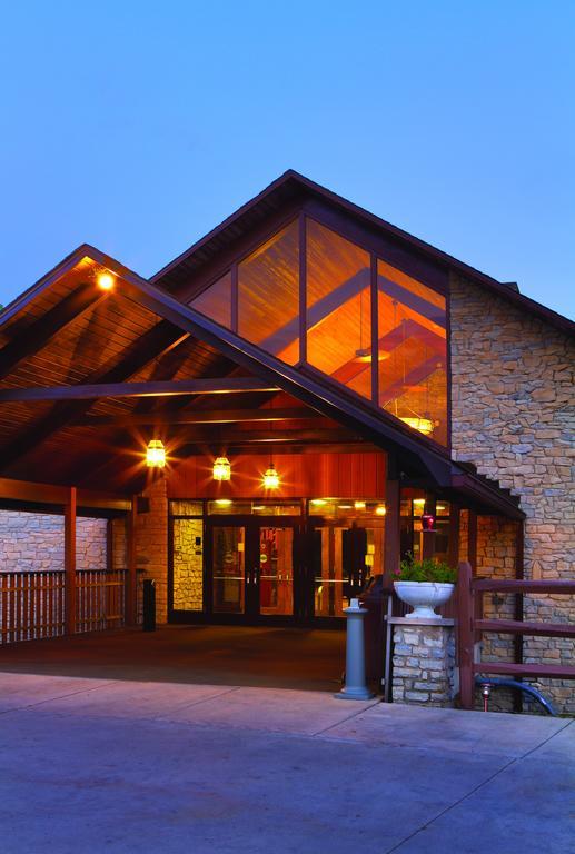 Burr Oak Lodge And Conference Center Glouster Zewnętrze zdjęcie