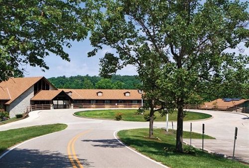 Burr Oak Lodge And Conference Center Glouster Zewnętrze zdjęcie